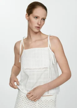 MANGO Topy*Bawełniany top z haftem