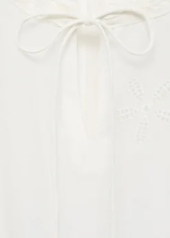 MANGO Koszule I Bluzki*Bluzka z kwiatowym haftem