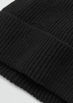 MANGO Szaliki, Czapki I Rękawiczki*Czapka z prążkowanej dzianiny z mieszanki wełny i kaszmiru