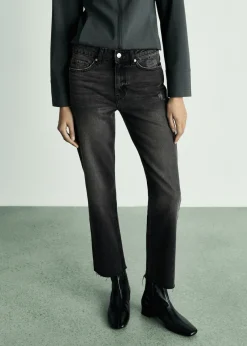 MANGO Dżinsy*Dżinsy Blanca o prostym kroju crop