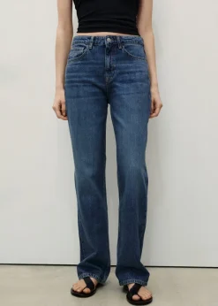 MANGO Dżinsy*Dżinsy Matilda o prostym kroju ze średnim stanem