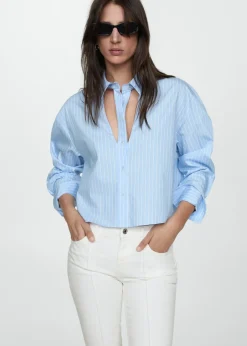 MANGO Dżinsy*Dżinsy slim capri z dekoracyjnymi szwami