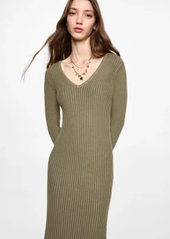 MANGO Sukienki I Kombinezony*Długa sukienka o rozszerzanym kroju