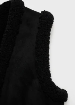 MANGO Kamizelki*Futrzana kamizelka kombi