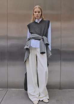 MANGO Kamizelki*Kamizelka z dzianiny z dekoltem w szpic