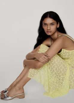 MANGO Buty*Klapki na koturnie w metalicznym kolorze ze sprzączką