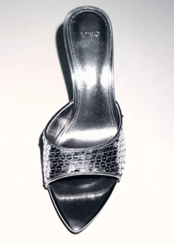 MANGO Buty*Klapki z cekinowym paskiem