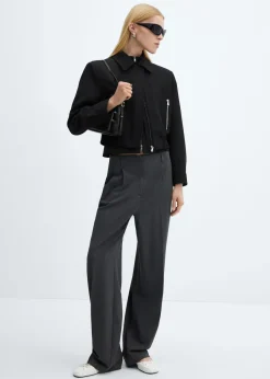 MANGO Kurtki*Krótka kurtka z poduszkami na ramionach