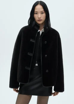 MANGO Płaszcze|Kurtki*Krótki płaszcz z imitacji futra