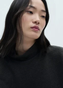 MANGO Topy*Krótki top z dzianiny