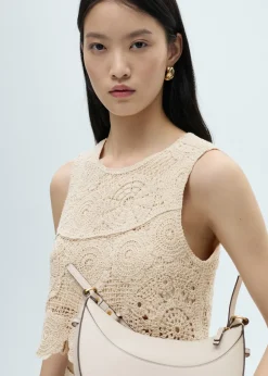 MANGO Topy*Krótki top z dzianiny szydełkowej z motywem kwiatów