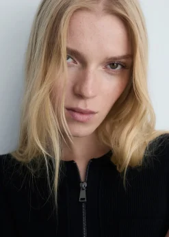 MANGO Kurtki*Kurtka z cienkiej dzianiny na zamek