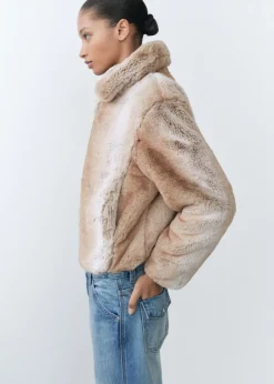 MANGO Płaszcze|Kurtki*Kurtka z imitacji futra z klapami