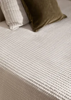 MANGO Kapy*Narzuta z aksamitu