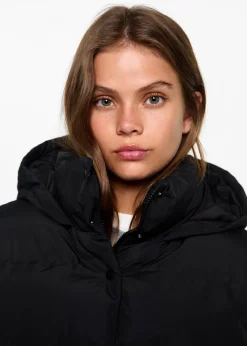 MANGO Kamizelki*Pikowana kamizelka z kapturem