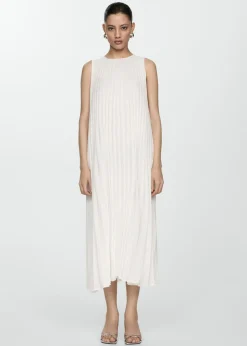 MANGO Sukienki I Kombinezony*Plisowana sukienka o rozszerzanym kroju