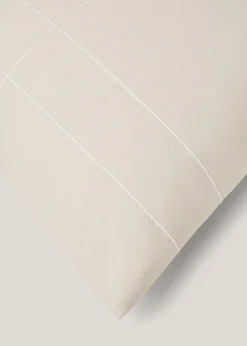 MANGO Poszewki Na Jaśki*Poszewka na jaśka z bawełny haftowana w linie 60 x 60 cm