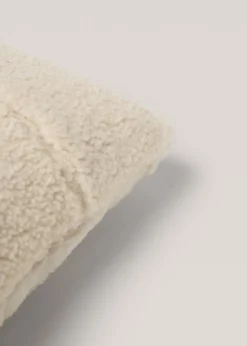 MANGO Poszewki Na Jaśki|Poszewki Na Jaśki*Poszewka na jaśka z geometryczną teksturą