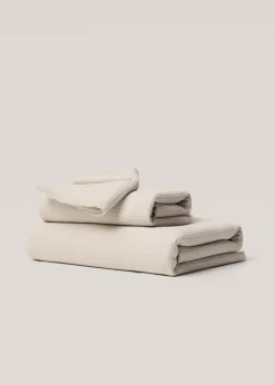 MANGO Ręczniki*Ręcznik do twarzy z bawełny z gofrową teksturą i frędzlami 30 x 50 cm