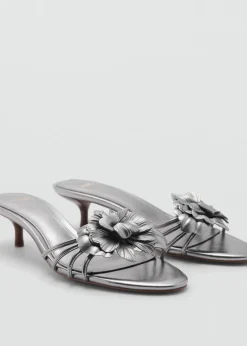 MANGO Buty*Sandały na obcasie z aplikacją w formie kwiatu