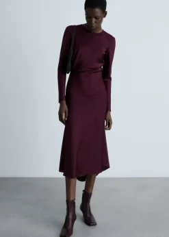 MANGO Sukienki I Kombinezony*Satynowa sukienka z dekoracyjnymi szwami