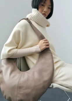 MANGO Torebki|Akcesoria Skórzane*Skórzana torba w kształcie półksiężyca