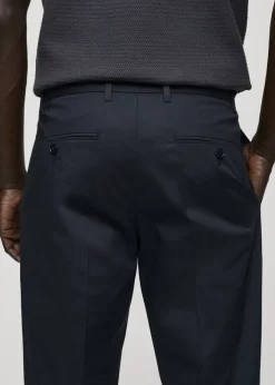 MANGO Spodnie*Spodnie slim fit z bawełny z zaszewkami