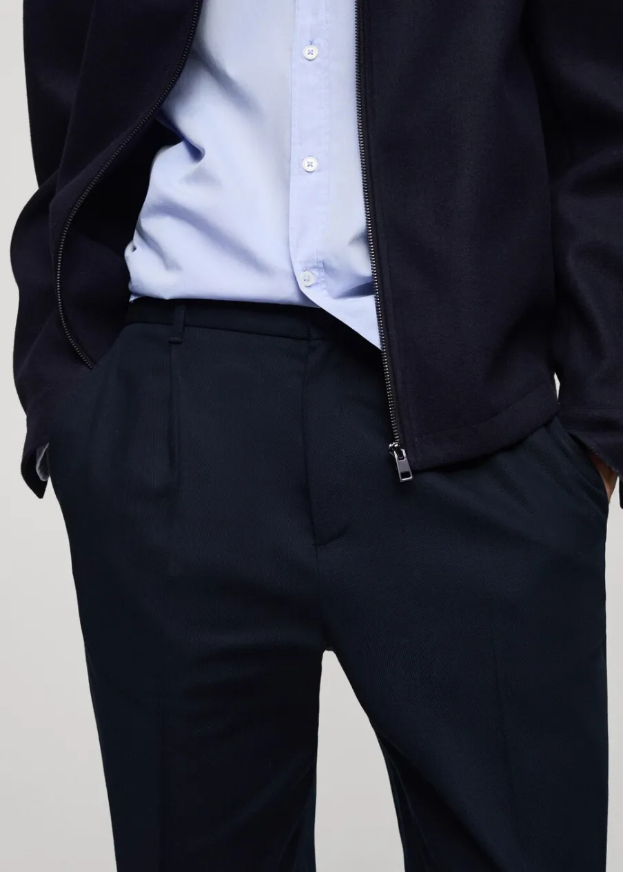 MANGO Spodnie*Spodnie straight fit z zaszewkami