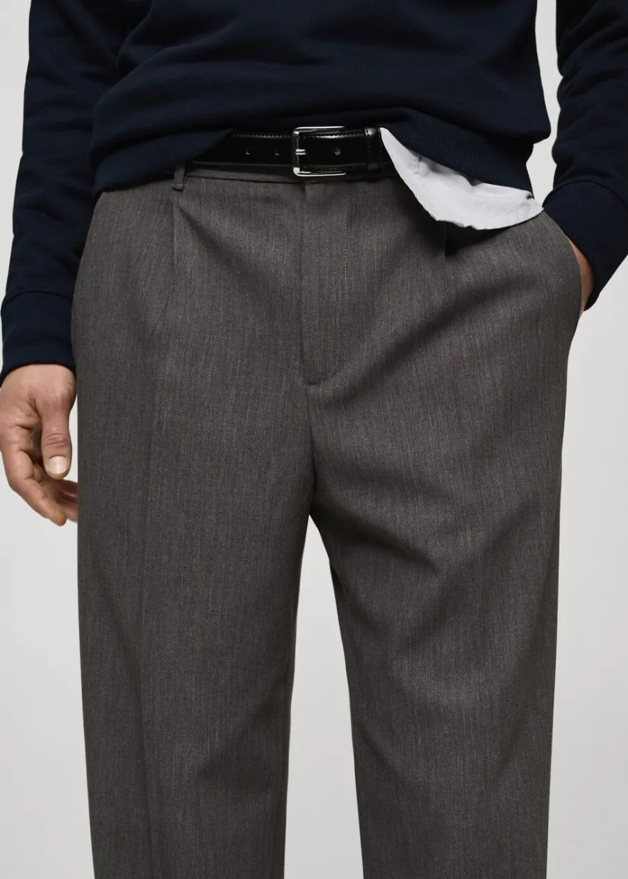 MANGO Spodnie*Spodnie straight fit z zaszewkami