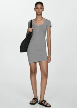 MANGO Sukienki I Kombinezony*Sukienka o taliowanym kroju z dzianiny