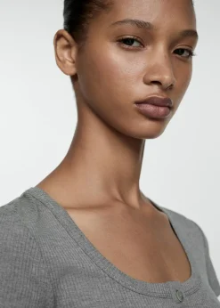 MANGO Sukienki I Kombinezony*Sukienka o taliowanym kroju z dzianiny