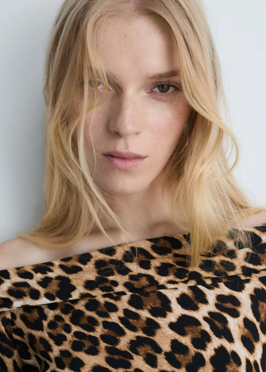 MANGO Sukienki I Kombinezony*Sukienka w panterkę z odkrytymi ramionami