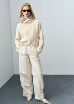 MANGO Swetry I Kardigany*Sweter z mieszanki wełny z wywijanym kołnierzem