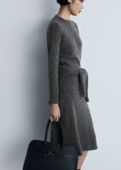 MANGO Swetry I Kardigany*Sweter z okrągłym dekoltem