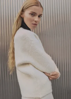 MANGO Swetry I Kardigany*Sweter z okrągłym dekoltem i miękkim wykończeniem