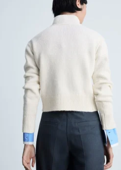 MANGO Swetry I Kardigany*Sweter z półgolfem i dekoracyjnymi szwami