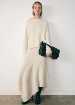 MANGO Swetry I Kardigany*Sweter z półgolfem i dekoracyjnymi szwami