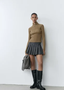 MANGO Swetry I Kardigany*Sweter z półgolfem i logo