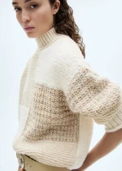 MANGO Swetry I Kardigany*Sweter z półgolfem i patchworkiem