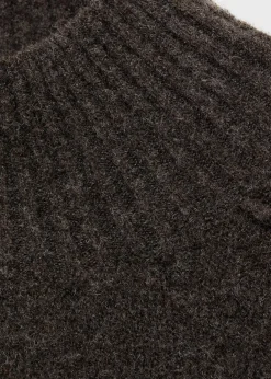 MANGO Swetry I Kardigany*Sweter z półgolfem i szwami