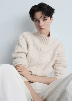 MANGO Swetry I Kardigany*Sweter z półgolfem i warkoczami