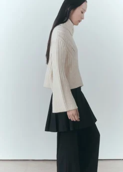 MANGO Swetry I Kardigany*Sweter z wywijanym golfem i ażurowym detalem