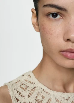 MANGO Topy*Szydełkowy top bez rękawów