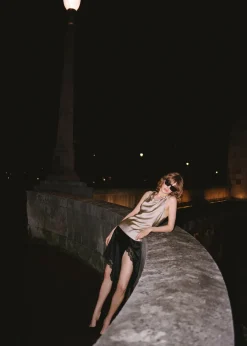 MANGO Topy*Top satynowy z drapowanym dekoltem