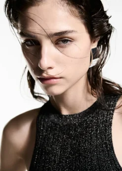 MANGO Topy*Top z dzianiny lureksowej z dekoltem halter