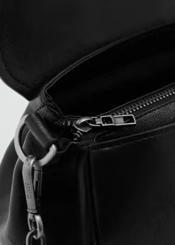 MANGO Torebki*Torebka z klapą i metalowym zapięciem